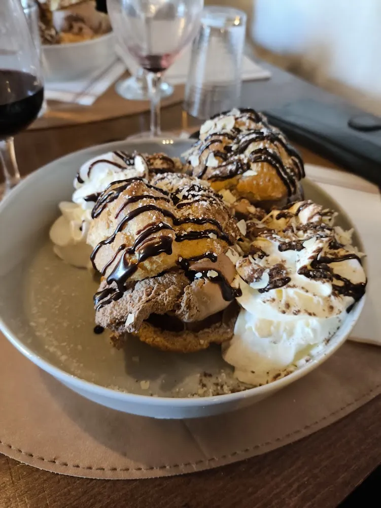 Profiteroles